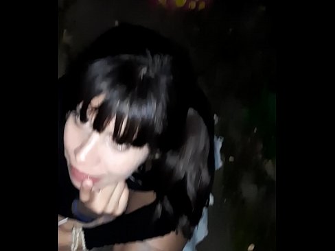 ❤️ Pe stradă penisul umflat în schimbul unor bomboane ❤   at ro.porngipfy.ru ❌